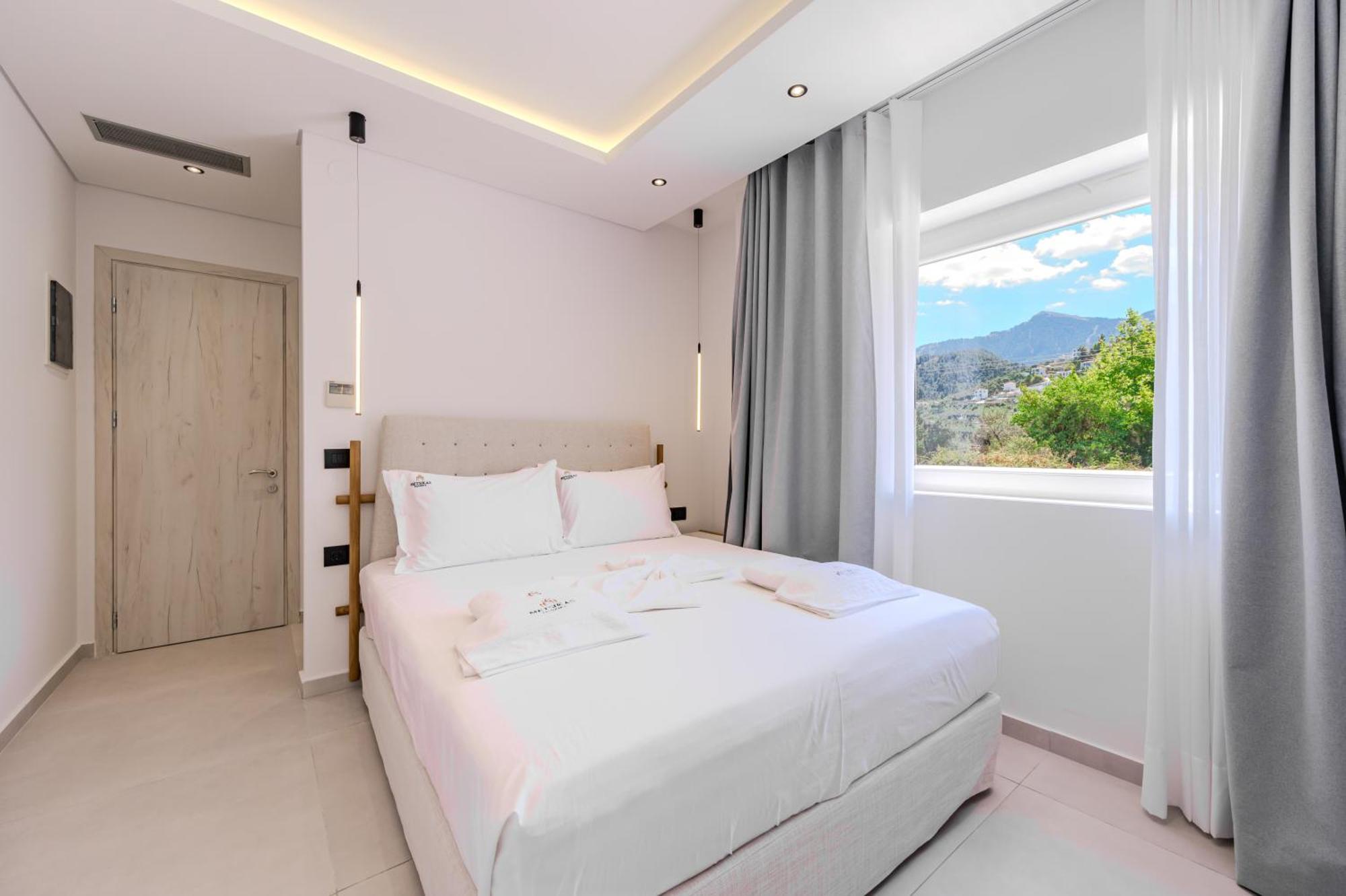 Metsikas Residence Limenas  Bagian luar foto